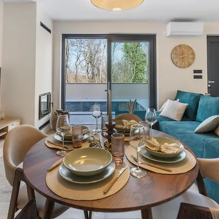 Charming Harmonia With Heated Pool And Indoor Jacuzzi Surrounded By Nature