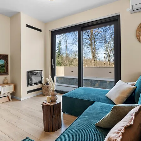 Charming Harmonia With Heated Pool And Indoor Jacuzzi Surrounded By Nature