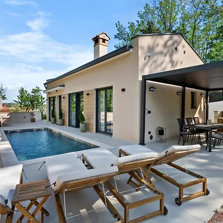 Charming Harmonia With Heated Pool And Indoor Jacuzzi Surrounded By Nature Villa *