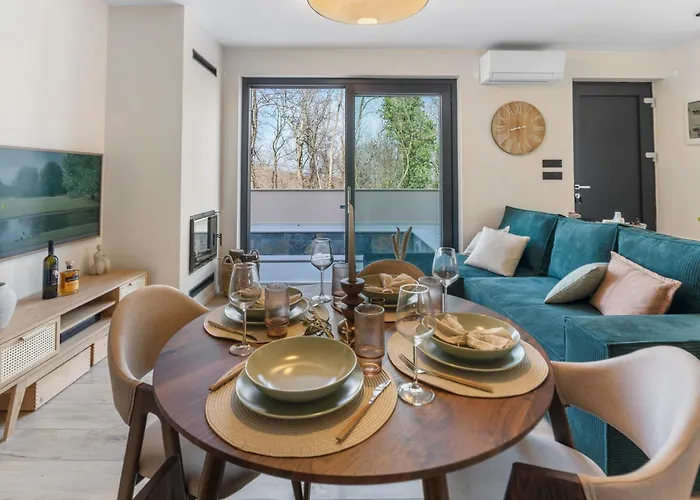 Charming Harmonia With Heated Pool And Indoor Jacuzzi Surrounded By Nature