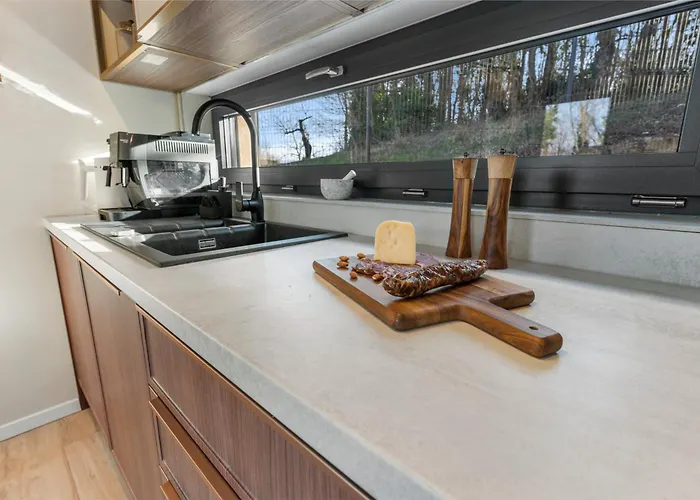 Charming Harmonia With Heated Pool And Indoor Jacuzzi Surrounded By Nature 빌라