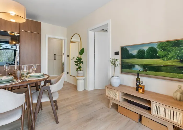 Charming Harmonia With Heated Pool And Indoor Jacuzzi Surrounded By Nature