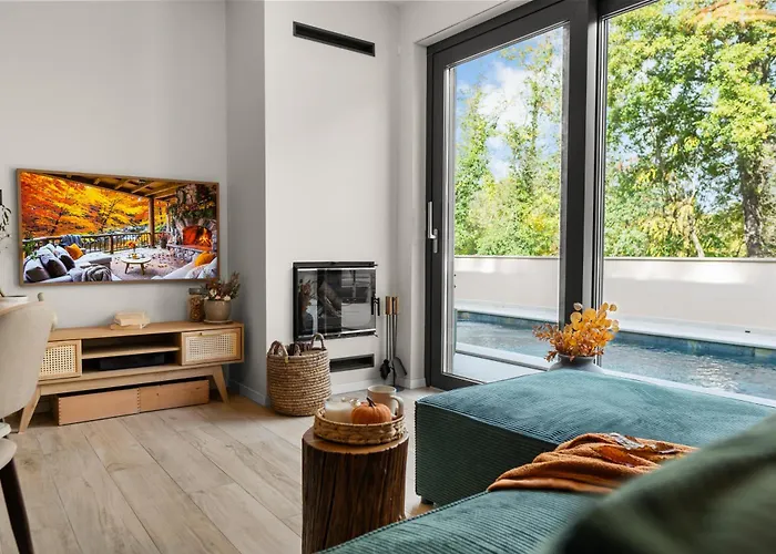 Charming Harmonia With Heated Pool And Indoor Jacuzzi Surrounded By Nature 빌라
