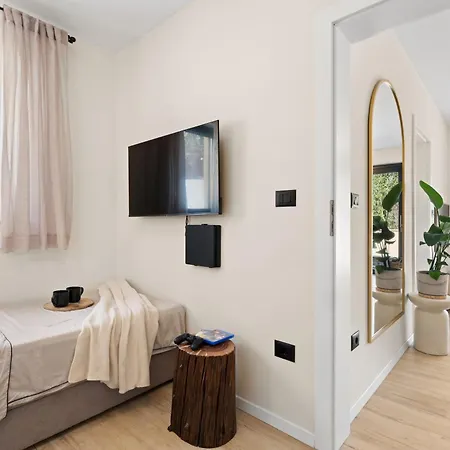 Charming Harmonia With Heated Pool And Indoor Jacuzzi Surrounded By Nature Pićan