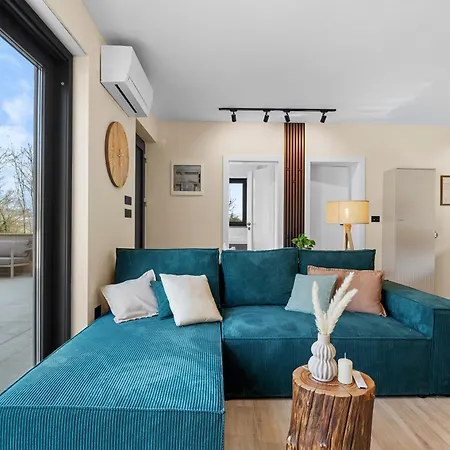 Charming Harmonia With Heated Pool And Indoor Jacuzzi Surrounded By Nature Villa