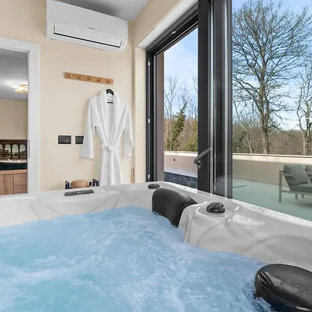 Charming Harmonia With Heated Pool And Indoor Jacuzzi Surrounded By Nature * Pićan