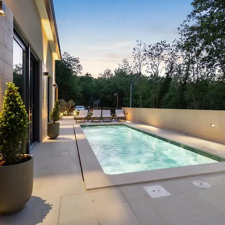 Villa Charming Harmonia With Heated Pool And Indoor Jacuzzi Surrounded By Nature